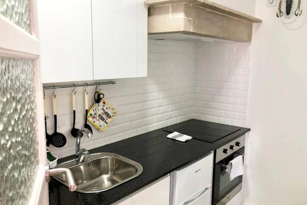 32 3 - Lisbon City Life Private Apartment, Bairro Alto מראה חיצוני תמונה