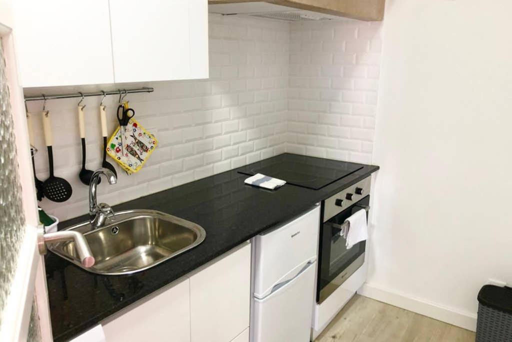 32 3 - Lisbon City Life Private Apartment, Bairro Alto מראה חיצוני תמונה