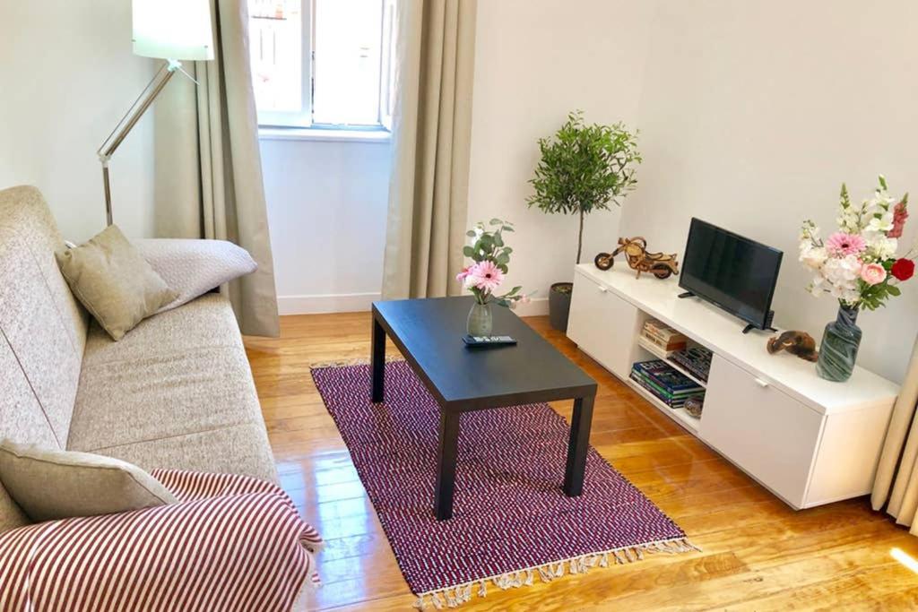 32 3 - Lisbon City Life Private Apartment, Bairro Alto מראה חיצוני תמונה